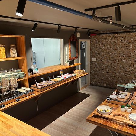 Lofoten Bed & Breakfast Reine - Rooms & Apartments المظهر الخارجي الصورة