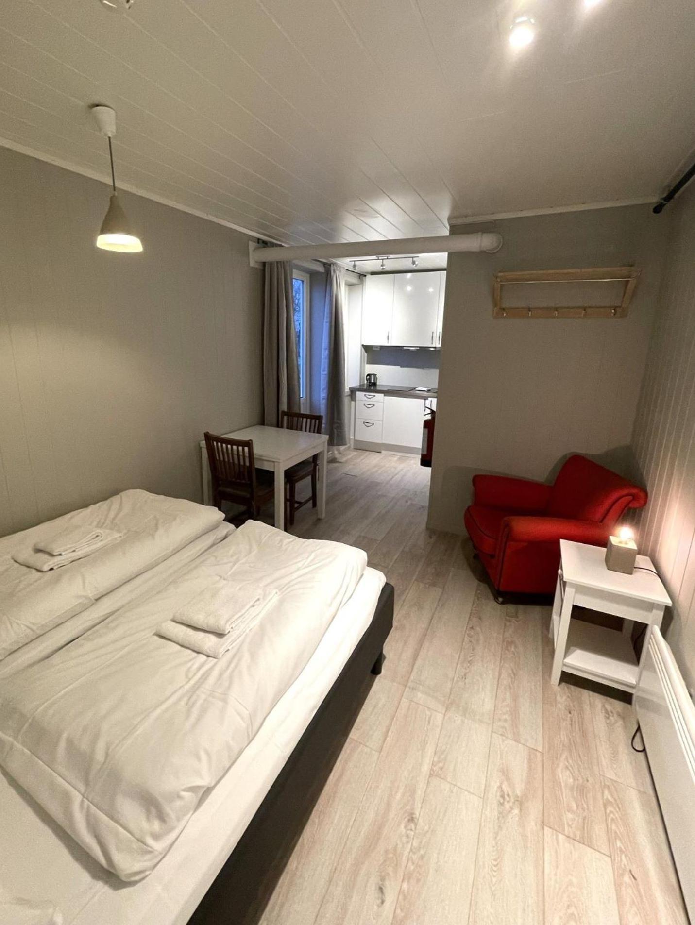 Lofoten Bed & Breakfast Reine - Rooms & Apartments المظهر الخارجي الصورة